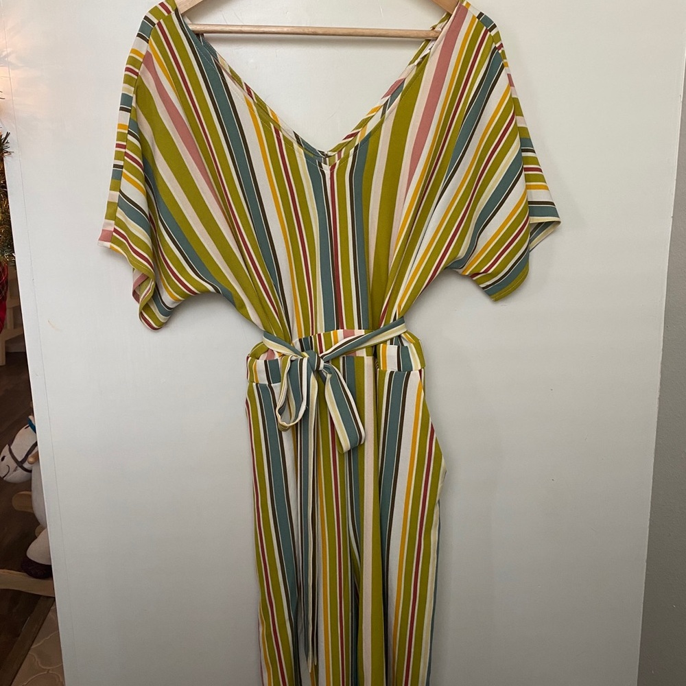 V-Neck Capri Jumpsuit